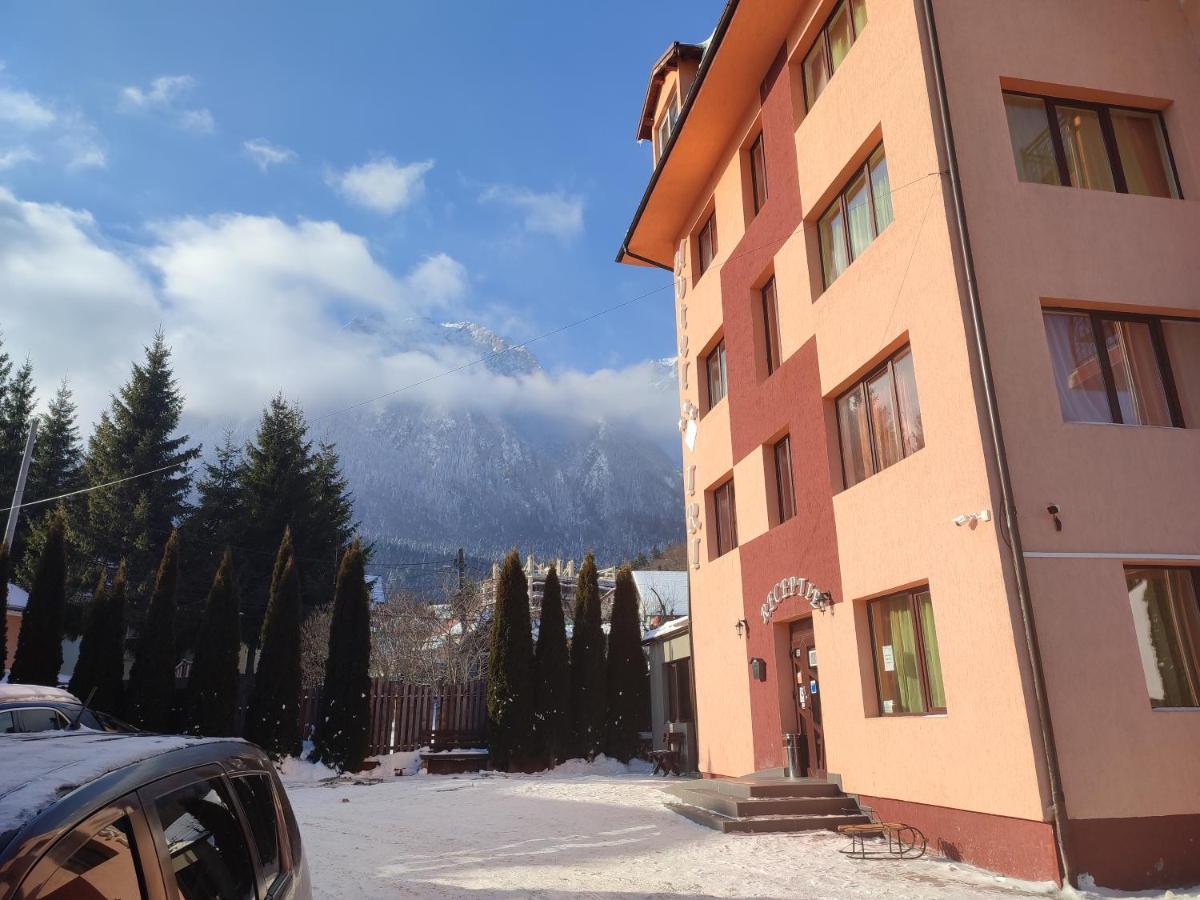 Hotel Iri Buşteni Εξωτερικό φωτογραφία