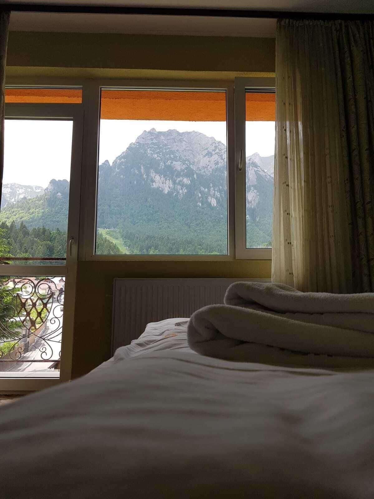 Hotel Iri Buşteni Εξωτερικό φωτογραφία
