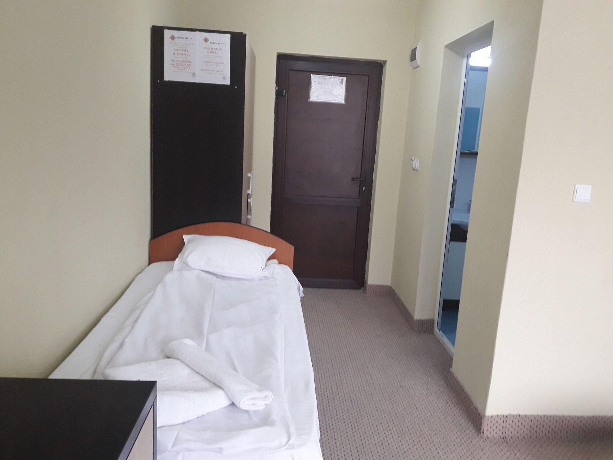 Hotel Iri Buşteni Εξωτερικό φωτογραφία