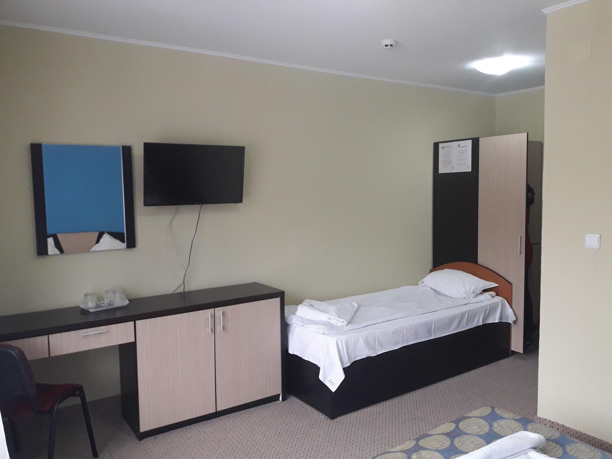 Hotel Iri Buşteni Εξωτερικό φωτογραφία