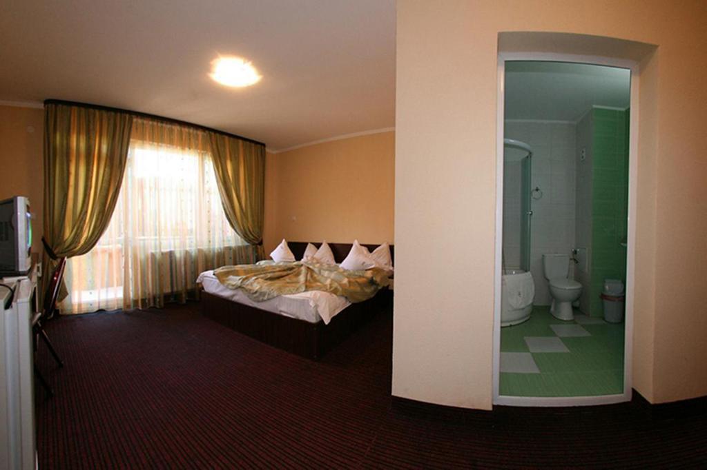 Hotel Iri Buşteni Δωμάτιο φωτογραφία